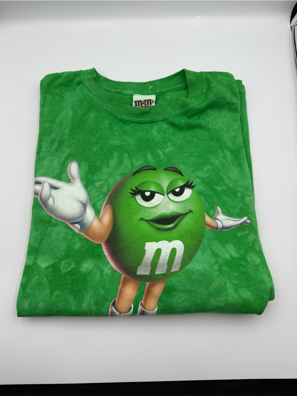 M&M’s Ms. Green Tee Men’s 2XL Vintage Candy All Over Print Funny Humor Y2K Shirt